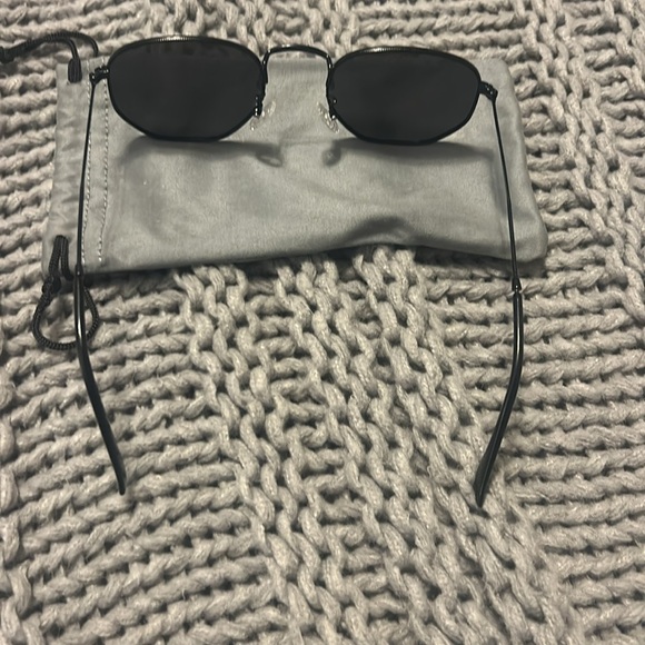Aviator sunglasses - Picture 2 of 4